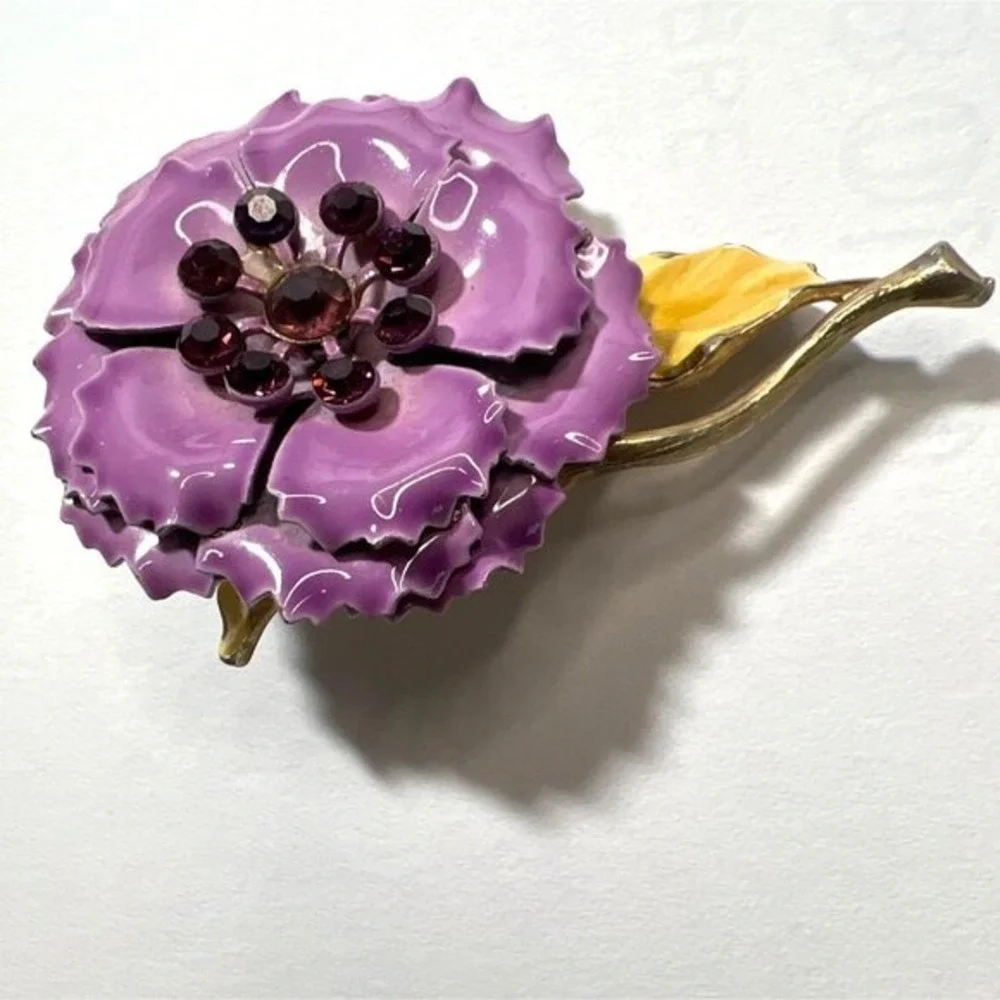 Vintage Lavender‎ Enamel 3D Floral Brooch Ruffled Purple Rhinestones Gold Tone